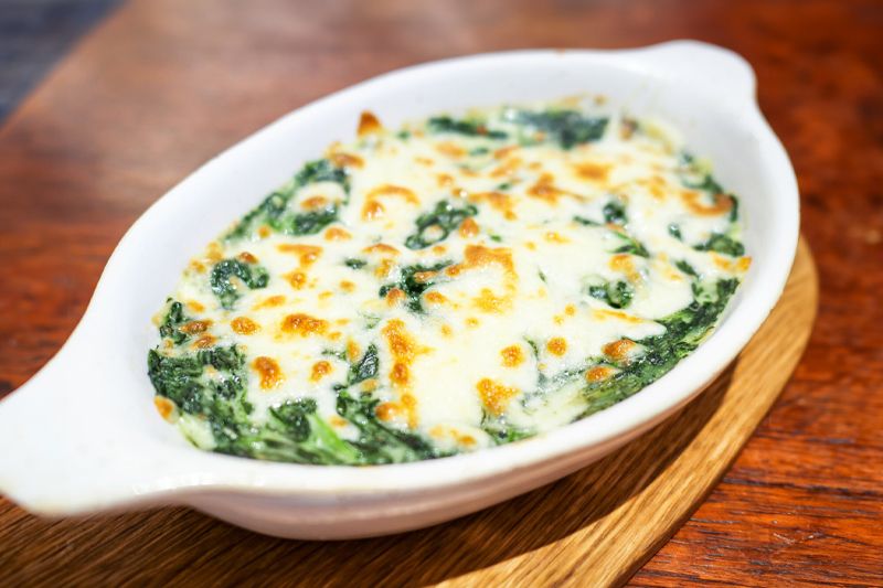 Receta de espinacas gratinadas con cebolla dulce